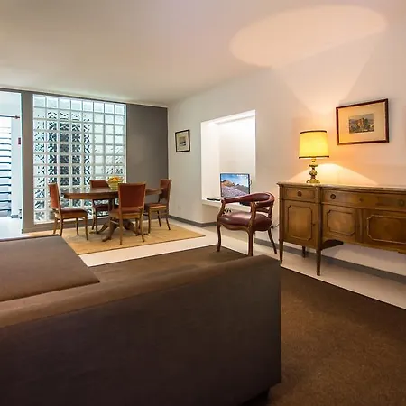 Feira Da Ladra Apartman