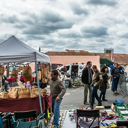 Feira Da Ladra * Lisboa